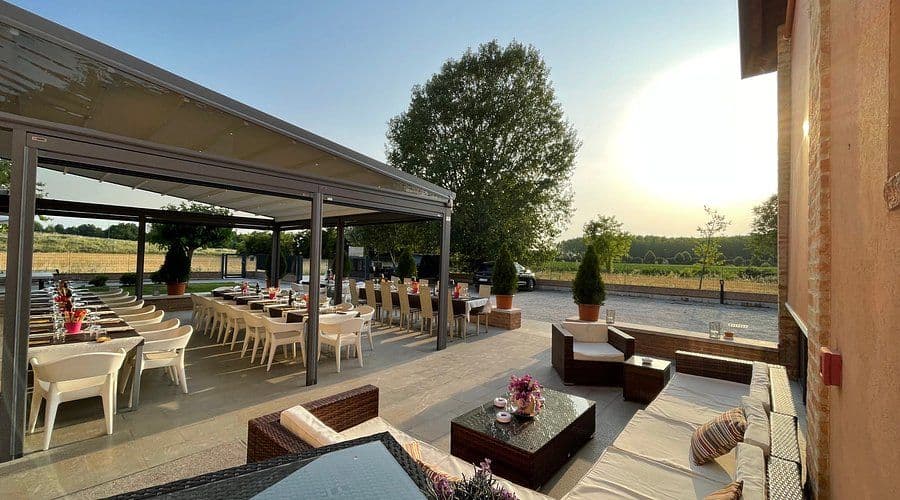 Baco da Seta: griglieria elegante a Mestre, con carne eccellente, vini selezionati, piscina estiva e atmosfera perfetta per una cena romantica.