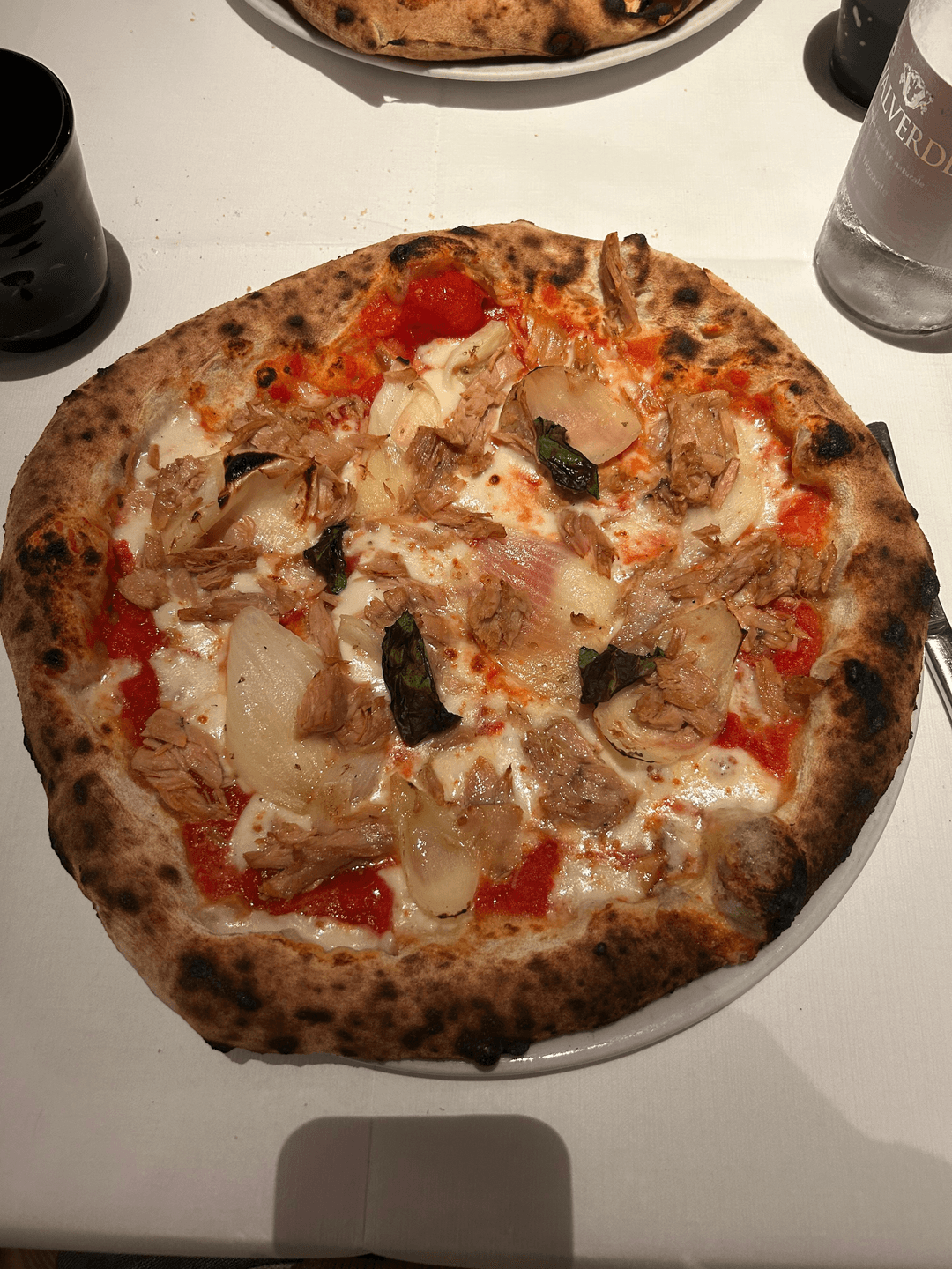 Ristorante Grigoris a Mestre - pizza gourmet tonno e cipolla di alife